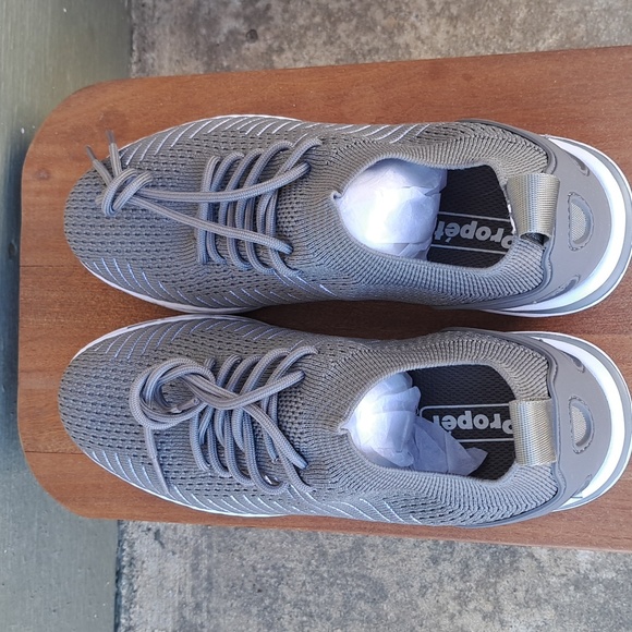 NIB- Propet Women's Travel Activ  Aviator Shoes- Sz 7 - Picture 2 of 9